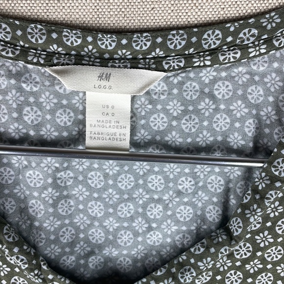 H&M > Green Floral Shift Dress - Picture 8 of 10